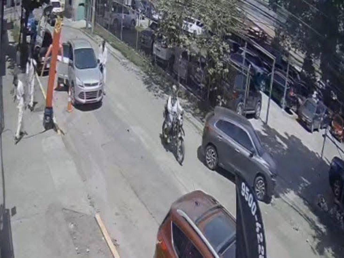 “¿Nos puede regalar agua?”: el engaño con el que asaltantes vestidos de médicos entraron a  joyería en SPS