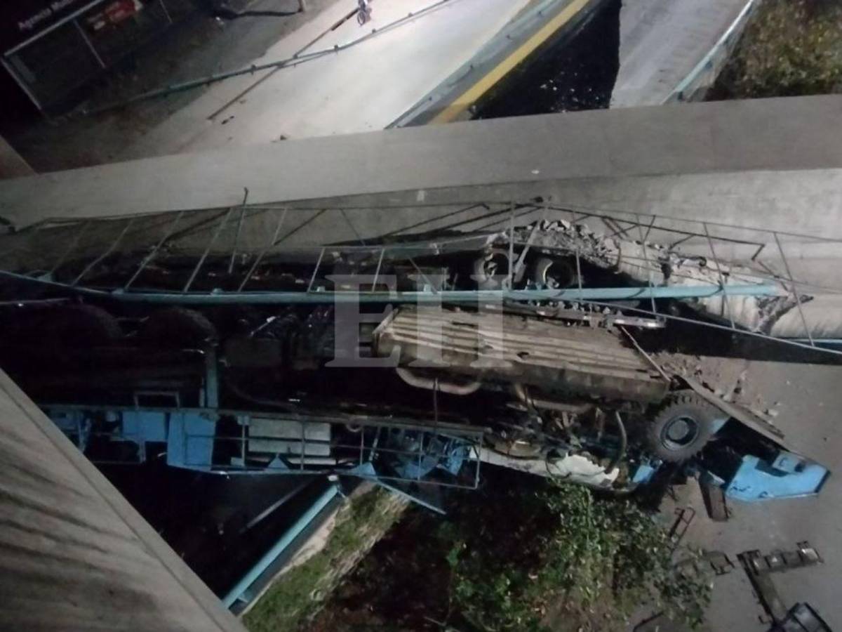 Imágenes tras colapso de rampa de puente desnivel Juan Manuel Gálvez en la capital Imágenes tras colapso de rampa de puente desnivel Juan Manuel Gálvez en la capital