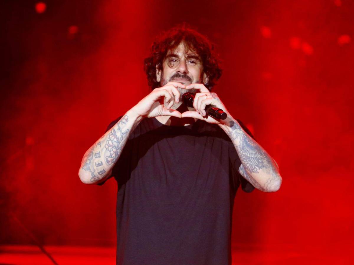 De Hijos del mal a Tu jardín con enanitos: El éxtasis de Melendi en Tegucigalpa