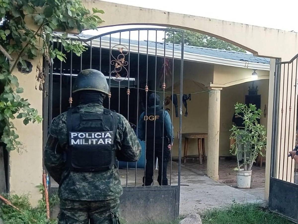 Caen hermanos Hernández Leiva que usaban encomiendas para traficar armas de fuego desde Nashville, EE UU