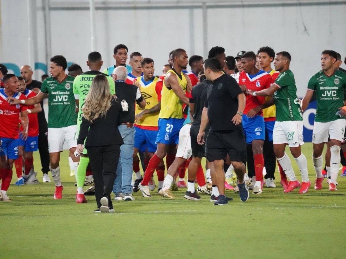 No es bueno para el fútbol: Keosseián habla sobre la pelea entre el Marathón y Olimpia