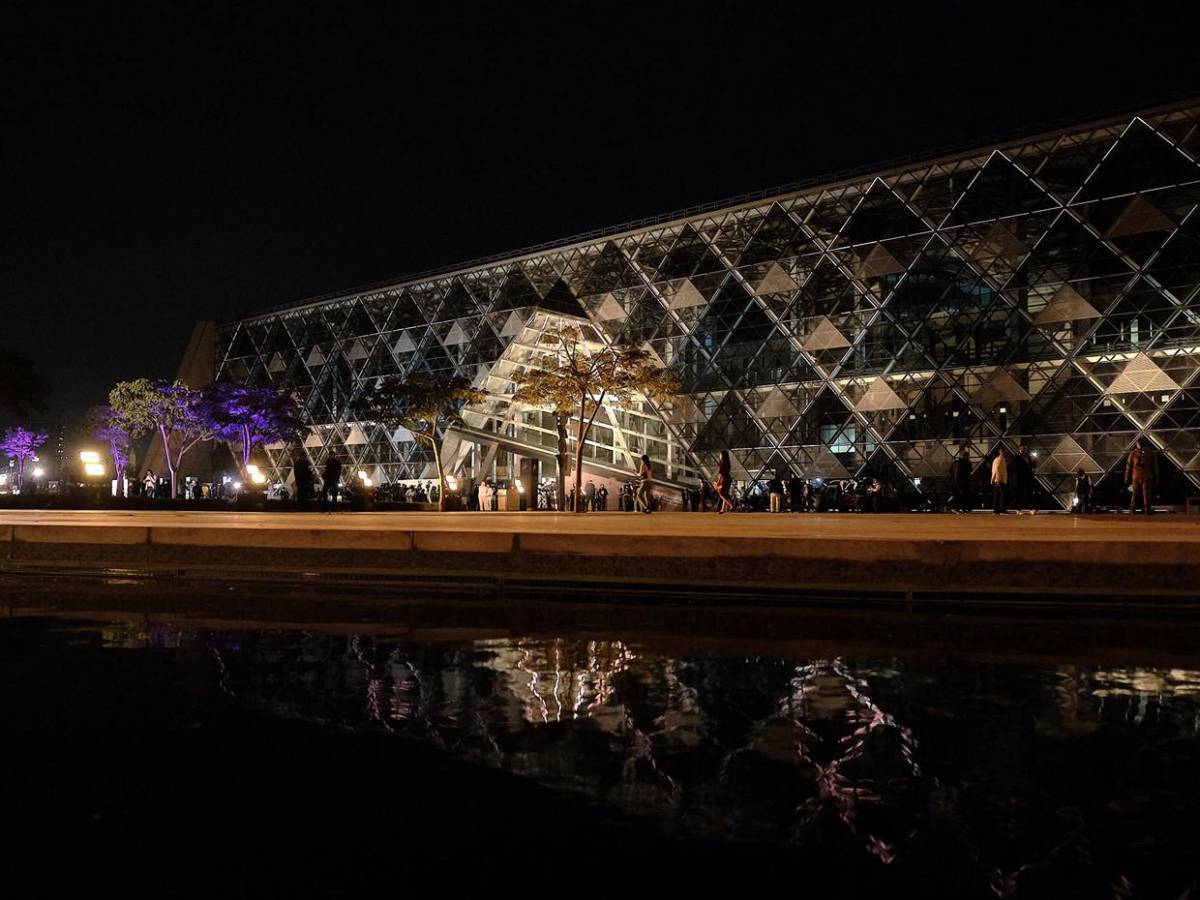 Así es el Gran Museo Egipcio, la 'cuarta pirámide', que hoy abrió sus puertas