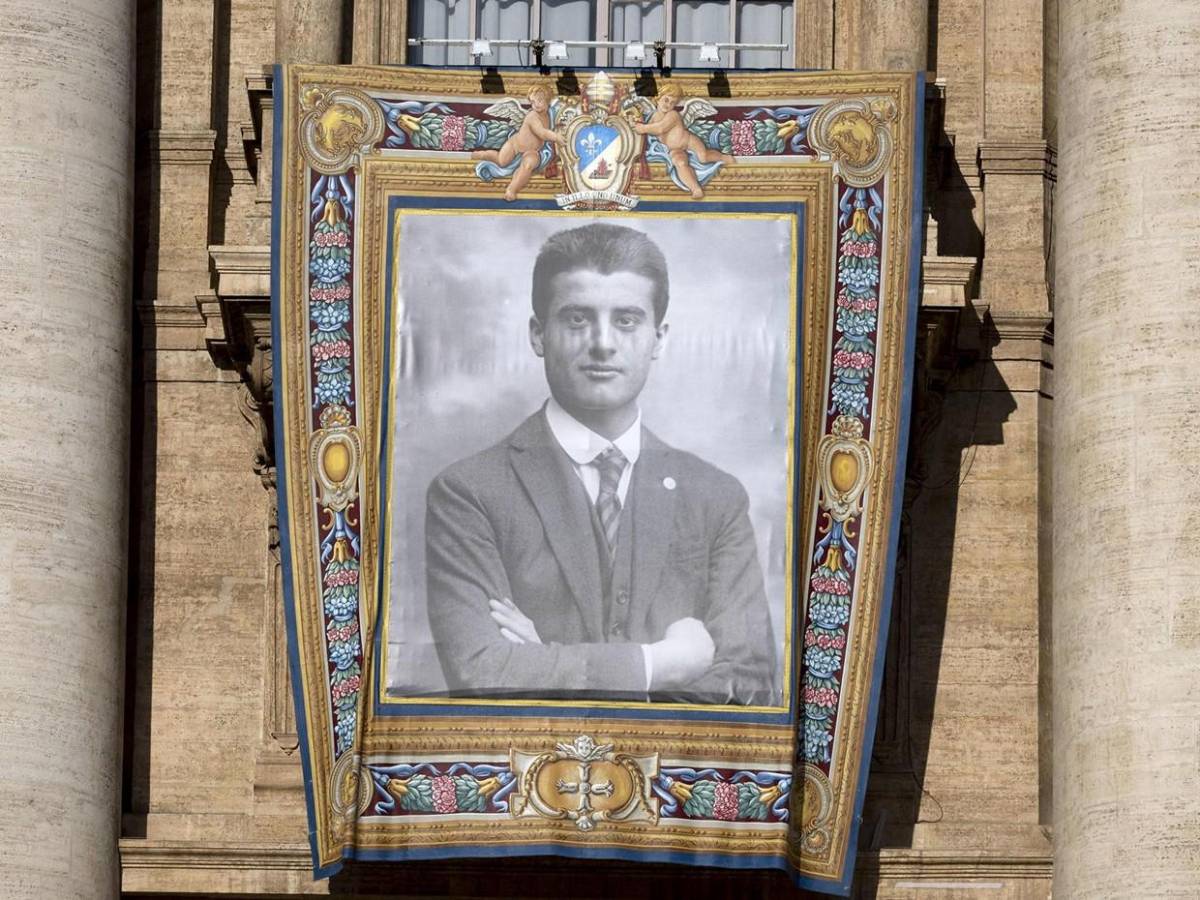 Así fue la canonización de Carlo Acutis y Frassati: ejemplo de fe para la juventud