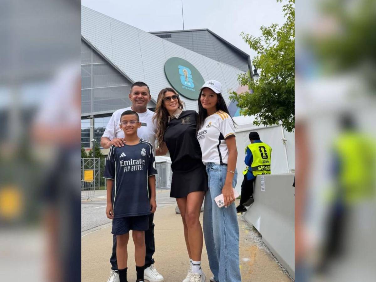 Amado Guevara dijo presente en el España vs Arabia Saudita junto a toda su familia