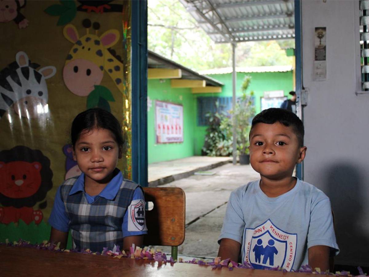 Fundación Ficohsa realiza la tercera entrega de alimentación escolar