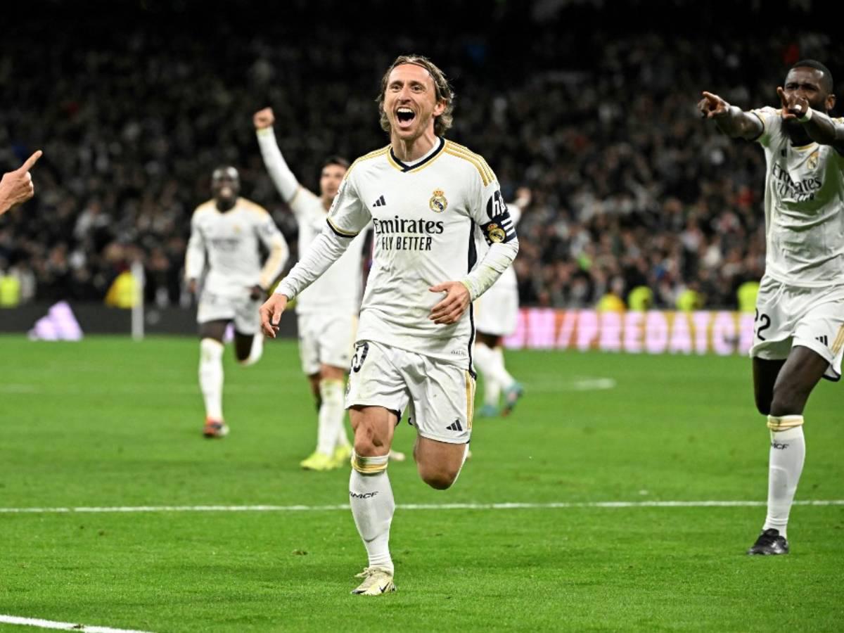 Real Madrid derrota a Sevilla con gol de Modric y sigue en la cima de LaLiga