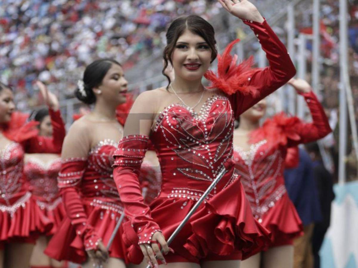 Alejandra Borjas Cubas, el encantador rostro del Hibueras en los desfiles 2025