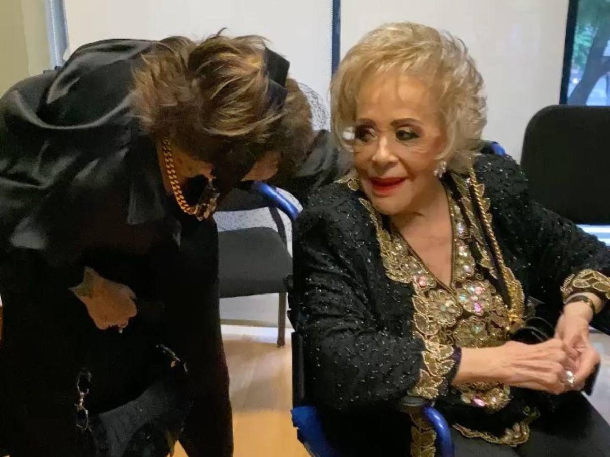 Alejandra Guzmán sobria desde la muerte de Silvia Pinal según su padre Enrique Guzmán