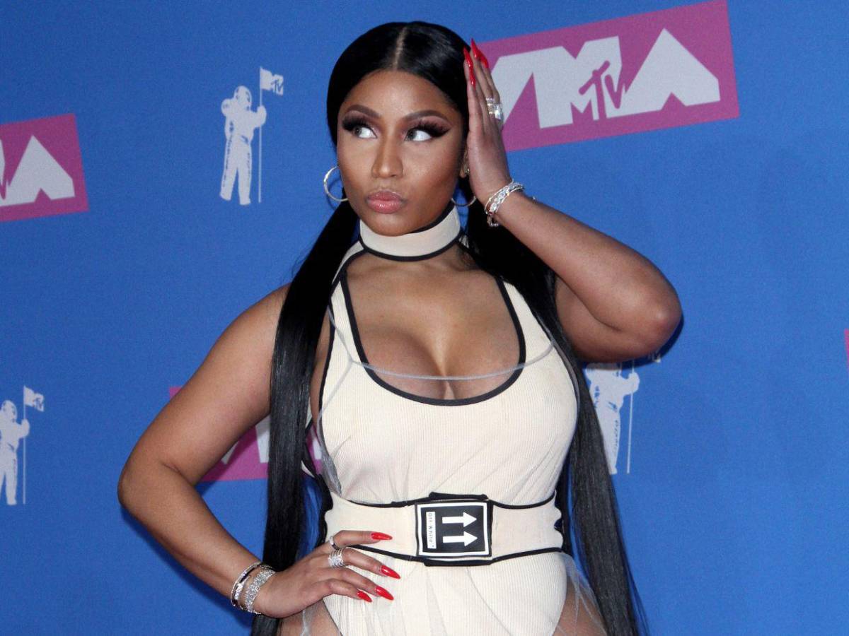 Nicki Minaj sobre la comunidad trans: Si naces como hombre, sé un hombre