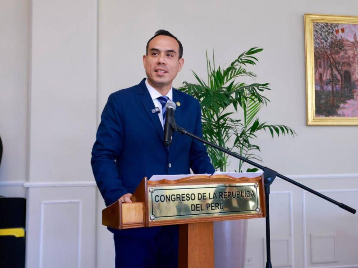 Denuncias por agresión y corrupción: ¿Quién es José Jerí, el presidente interino de Perú?