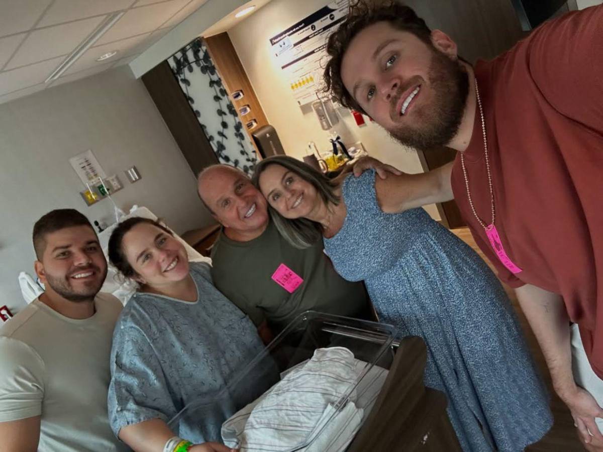 Los Chicaneros dan la bienvenida al bebé de Antonia Botero