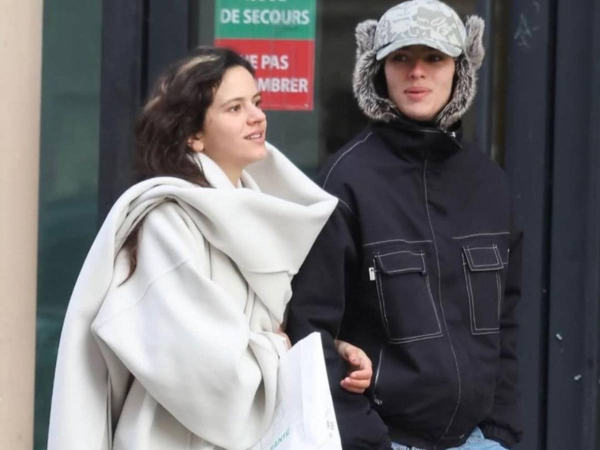 Loli Bahia, la modelo de belleza radiante que supuestamente conquistó a Rosalía