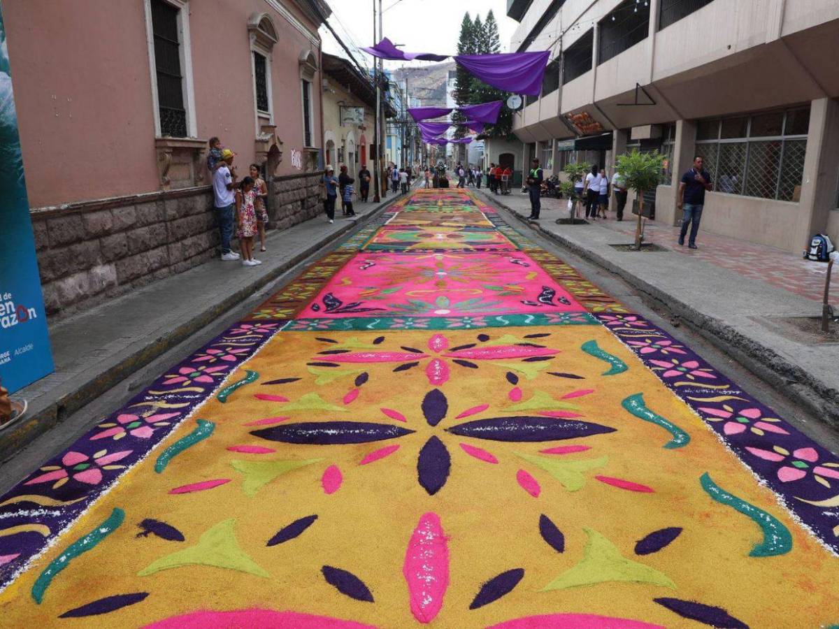 Semana Santa en Honduras: arte, fe y tradición en alfombras de aserrín Semana Santa en Honduras: arte, fe y tradición en alfombras de aserrín