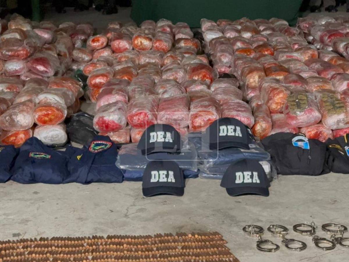 Armas, bombas, drogas y uniformes de la DEA: los decomisos tras operativo en SPS