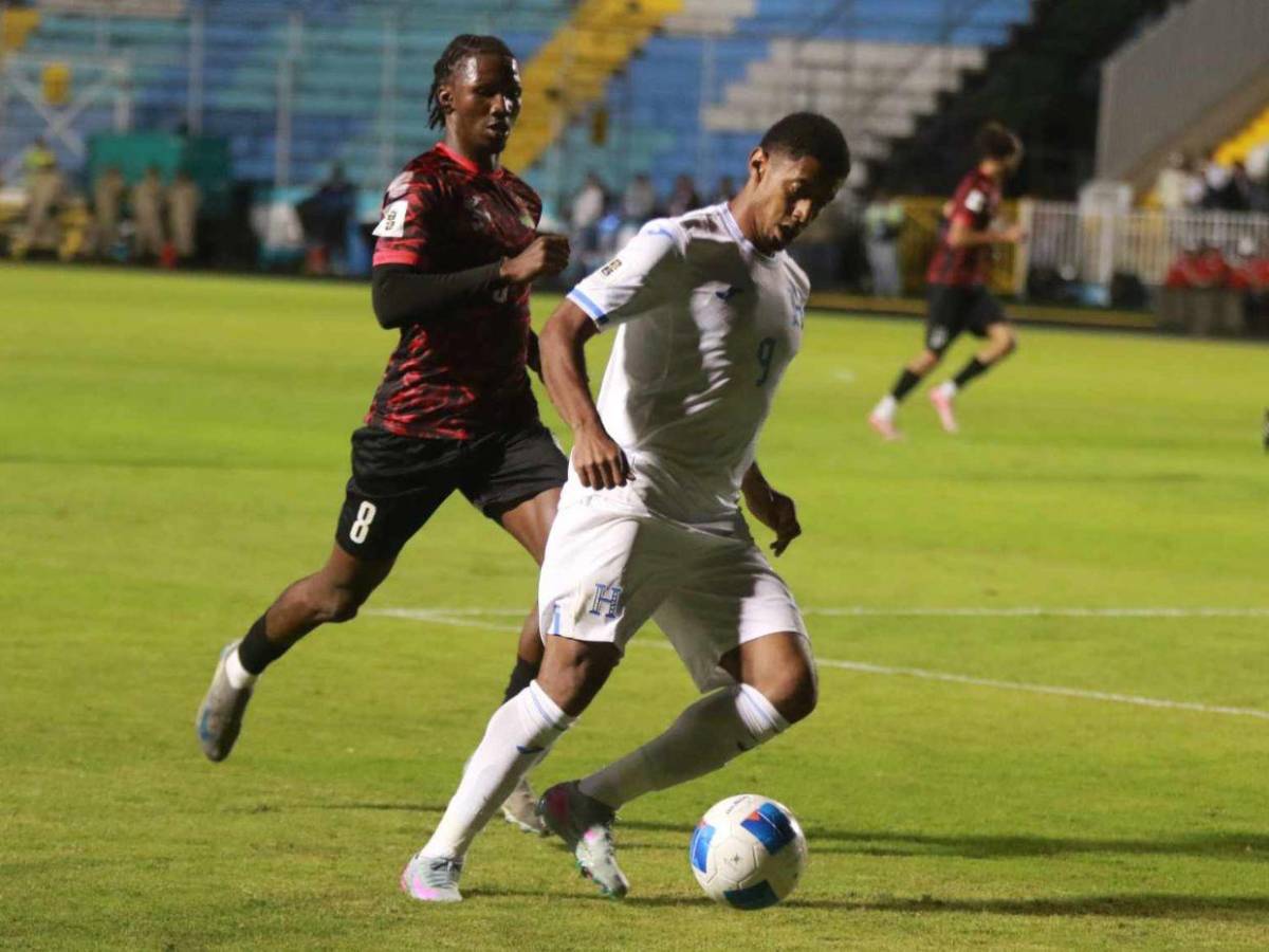 Tomé la decisión de tirarlo ahí: Choco Lozano sobre su penal fallado ante Antigua y Barbuda
