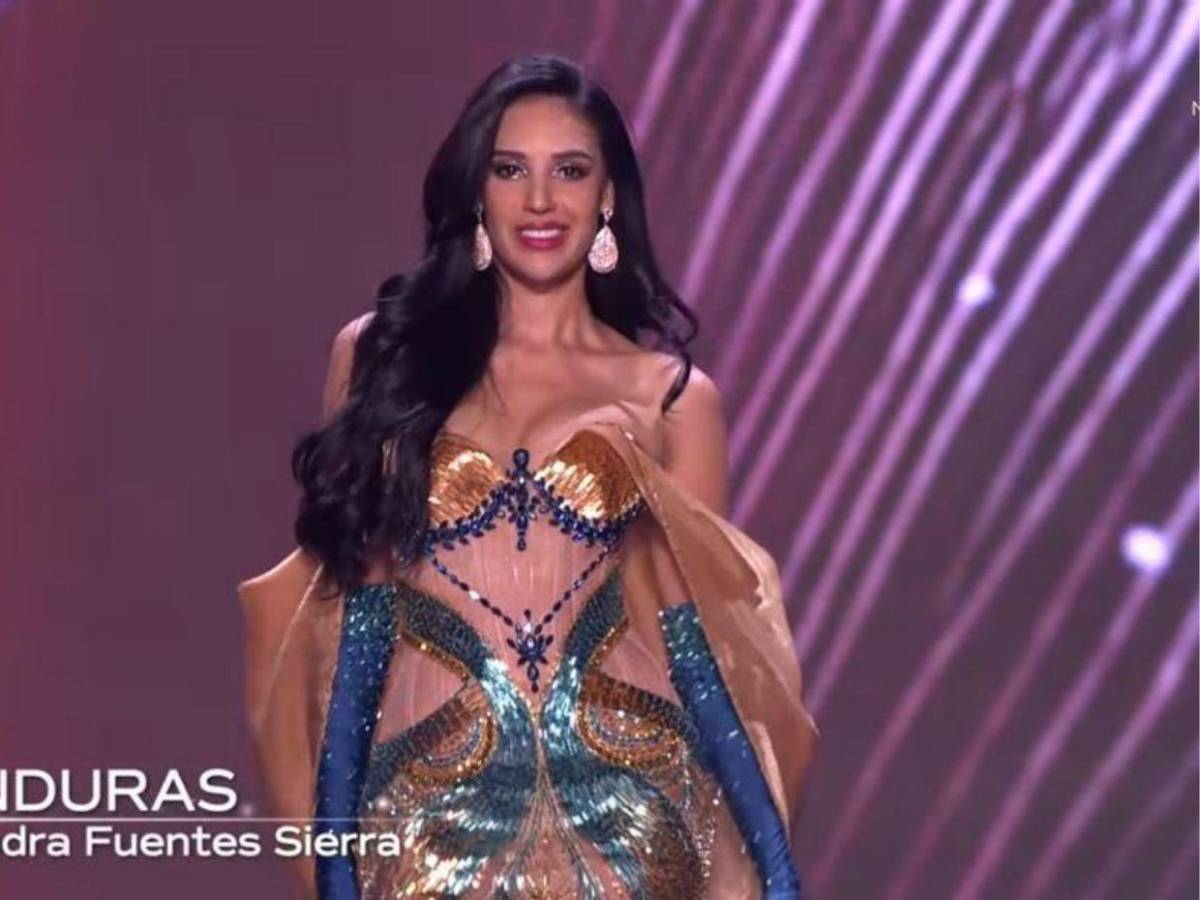 El elegante look de Alejandra Fuentes en la preliminar de Miss Universo 2025