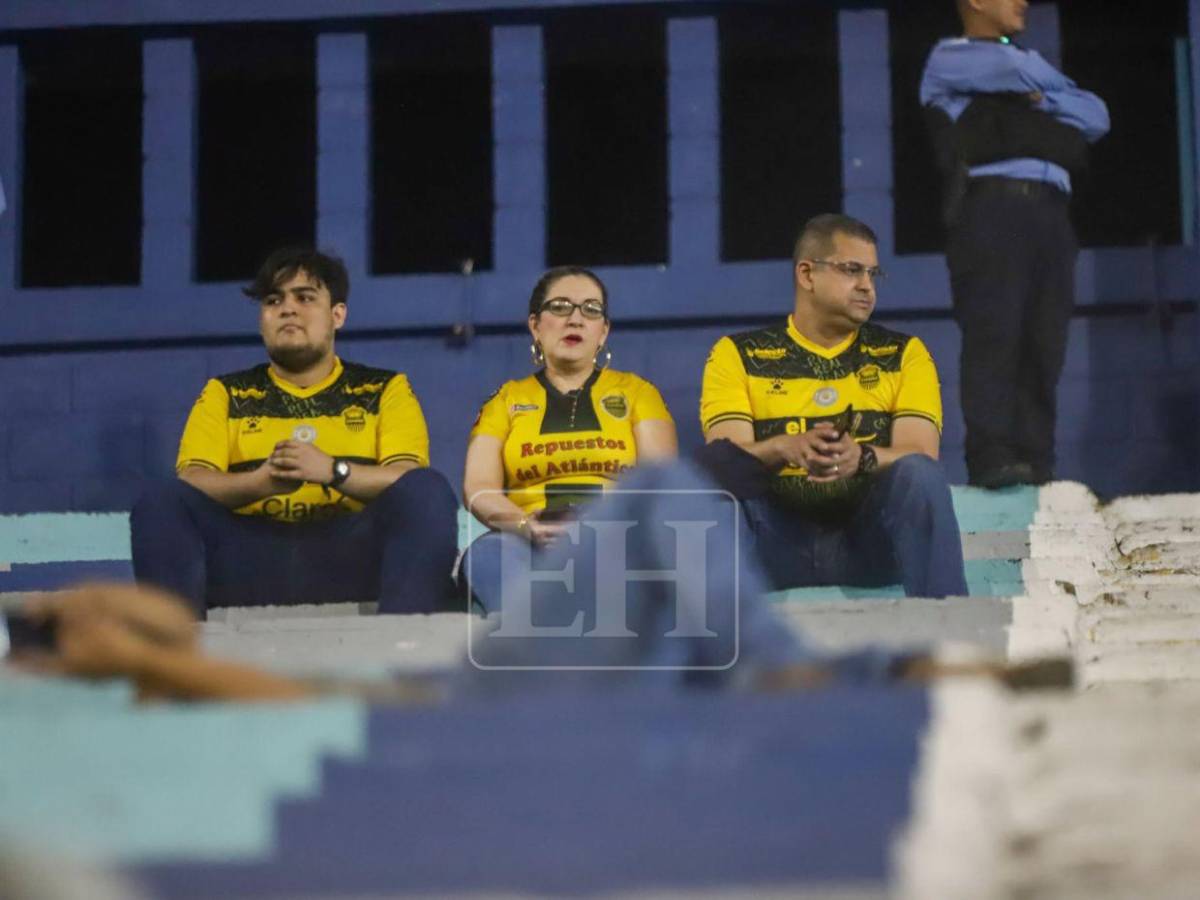 Locura por Son, bellas chicas y fiesta aurinegra: ambientazo previo al Real España-LAFC