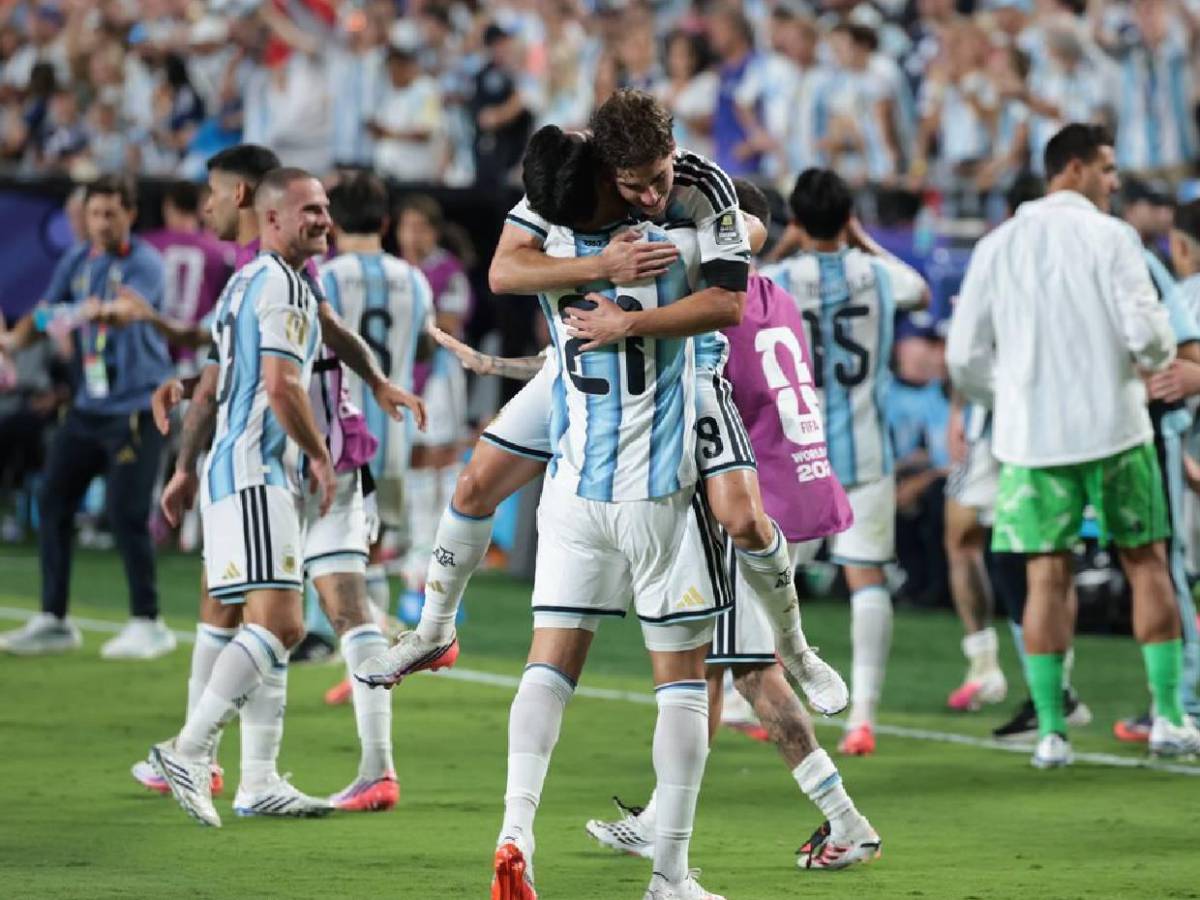 Argentina vs. Inglaterra: La IA predice quién ganará la semifinal del Mundial 2026