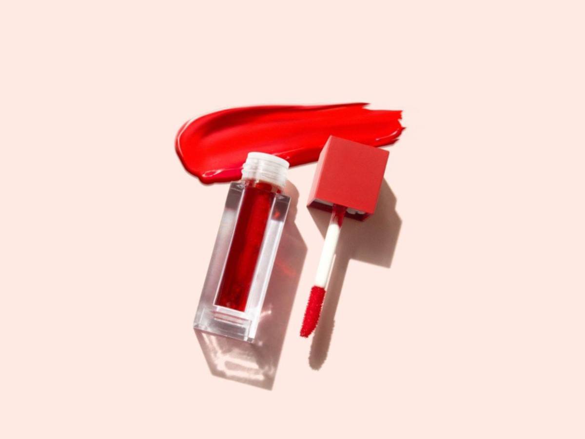 Maquillaje minimalista: un solo producto, múltiples usos Maquillaje minimalista: un solo producto, múltiples usos