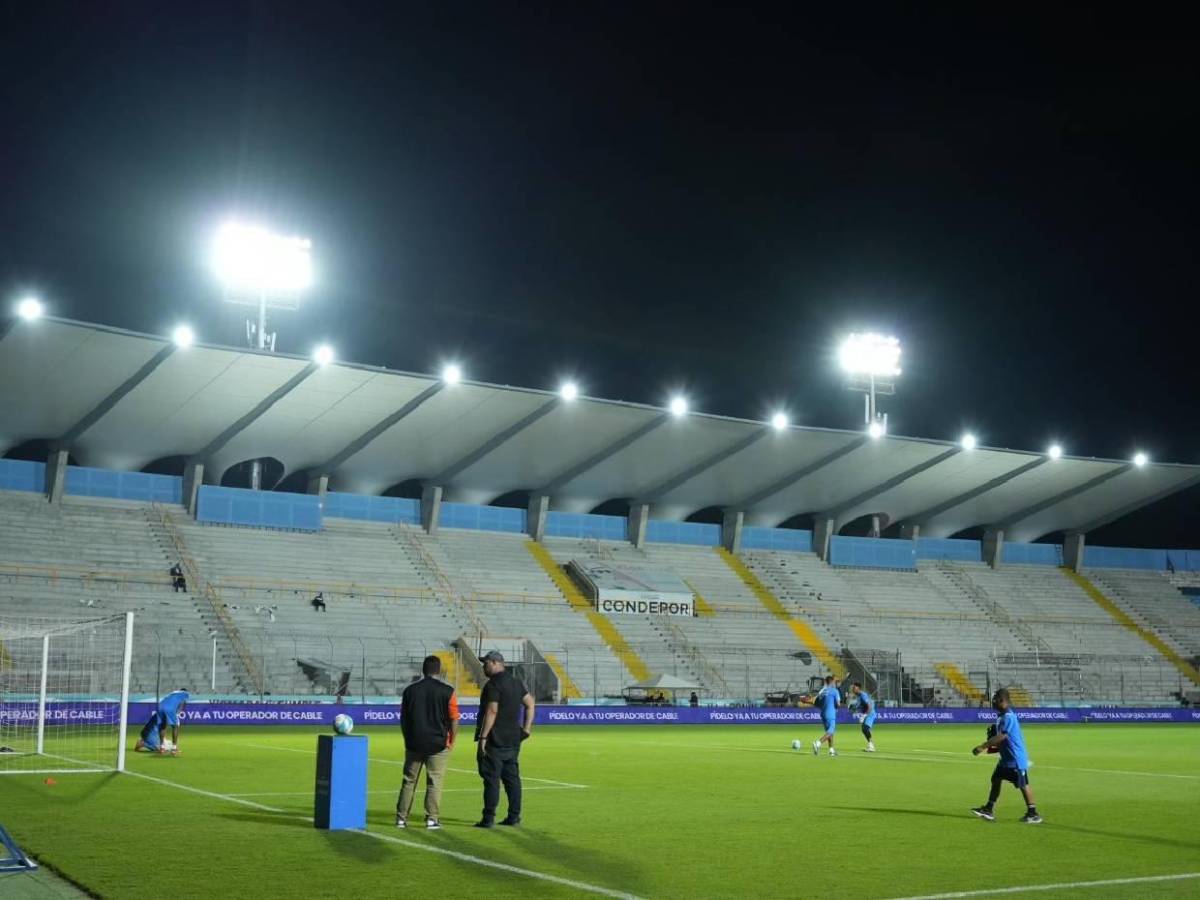Un lujo total: Así quedó la moderna pantalla gigante en el estadio Nacional de Honduras