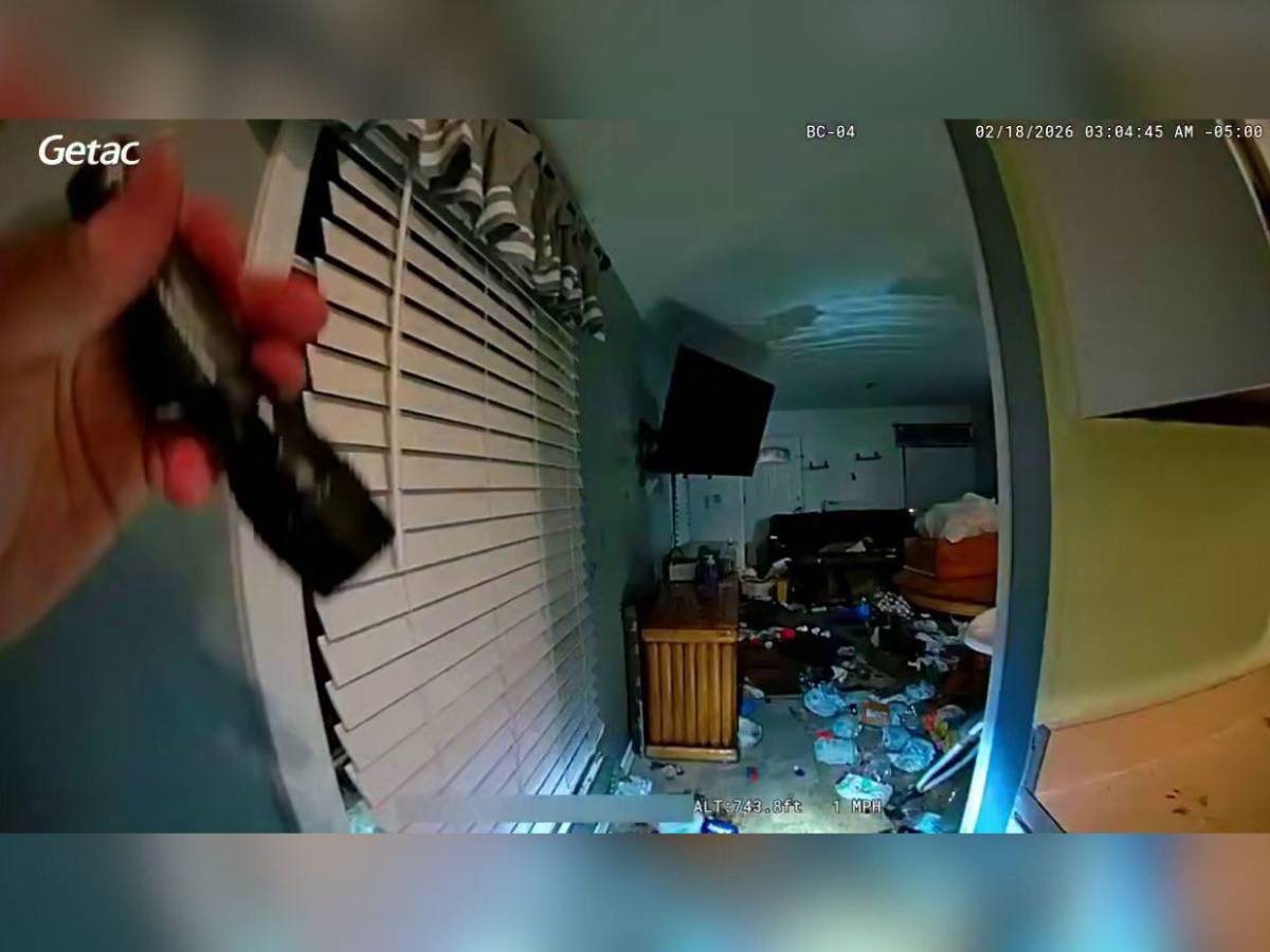 Entre heces y basura: el horror que vivían dos niños rescatados por la policía en EE UU