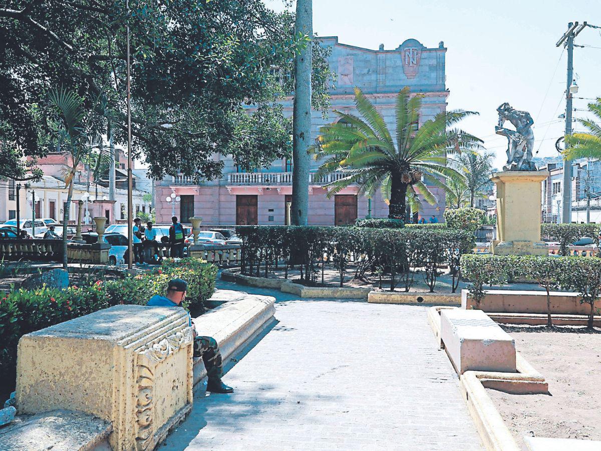 El parque Herrera es otro de los espacios que las autoridades de la comuna capitalina tienen pensado recuperar para la ciudadanía.