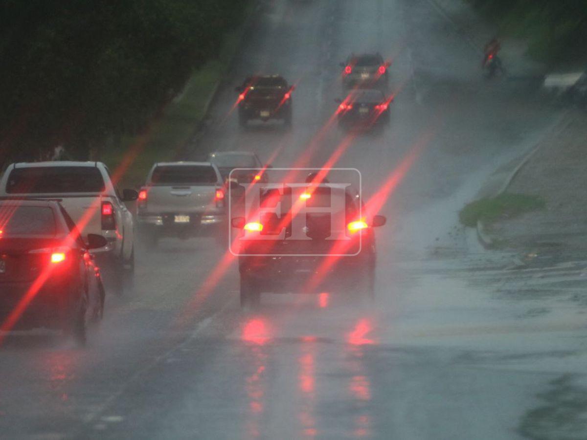 Lluvias con actividad eléctrica impactarán en al menos 10 departamentos de Honduras