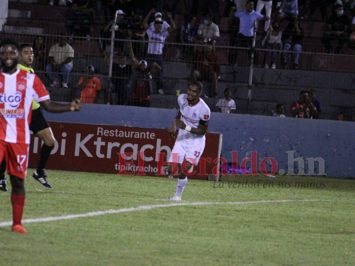 Olimpia arranca con el pie derecho y vence 1-0 al Vida en La Ceiba