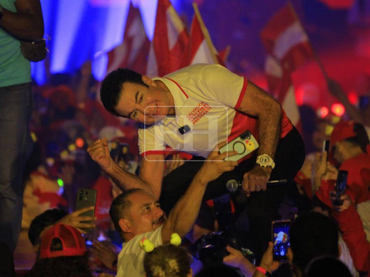 Con una alianza: así fue el cierre de campaña de Salvador Nasralla y Roberto Contreras en SPS