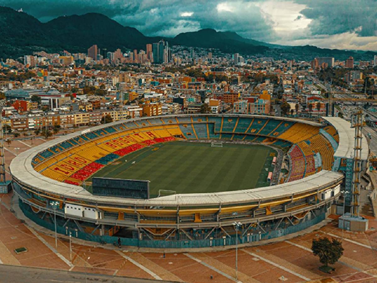 Involucrado en polémica y pertenece a millonario: Así es el nuevo equipo del hondureño Dereck Moncada