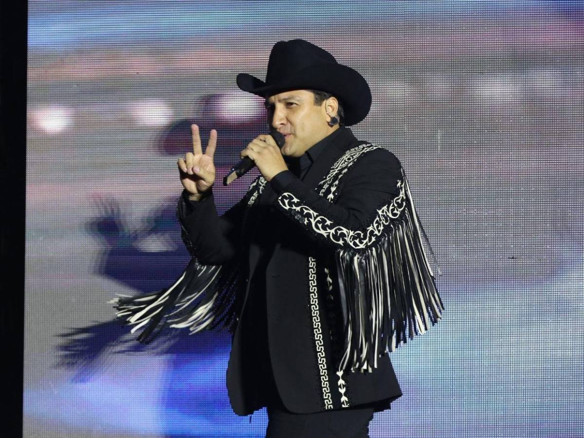 Las mejores imágenes que dejó el concierto de Julión Álvarez en Honduras