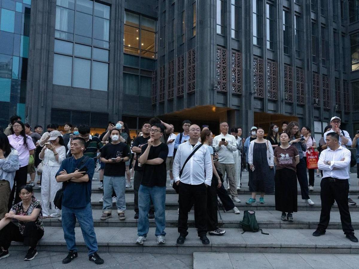 Expectativa en calles de Pekín ante histórica visita de Trump en medio de tensiones con China