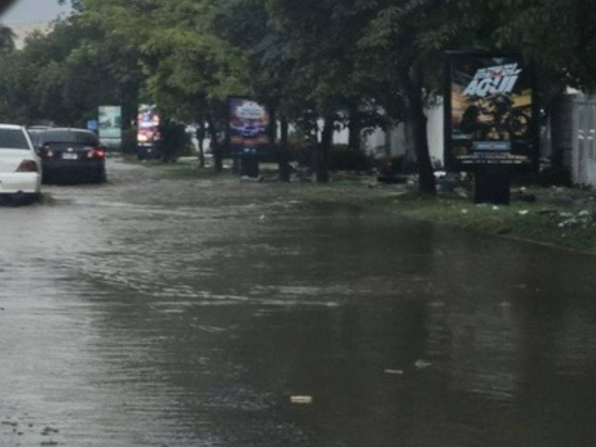 Una persona muerta, vehículos varados e inundaciones: caos tras las lluvias en SPS