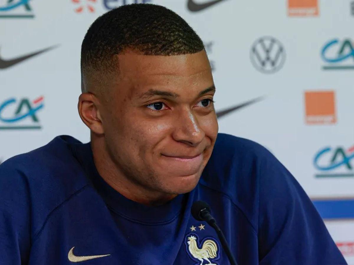 La polémica foto de Mbappé que enfureció a los hinchas del Real Madrid La polémica foto de Mbappé que enfureció a los hinchas del Real Madrid