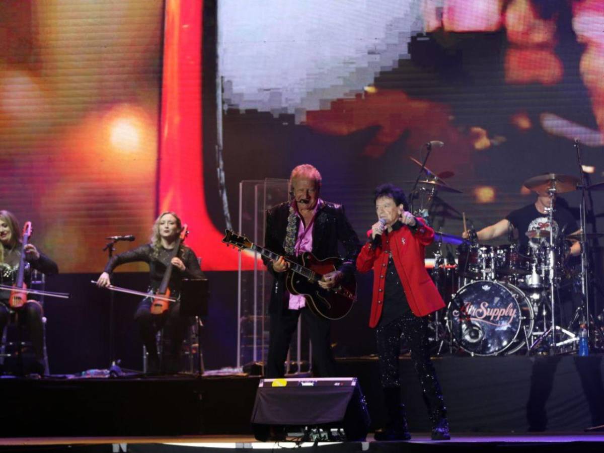Así vibró la capital con los clásicos de Air Supply