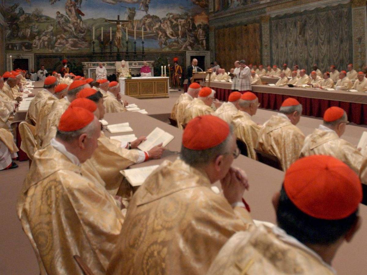 Sin techo y a pan y agua: así fue el cónclave más largo de la historia