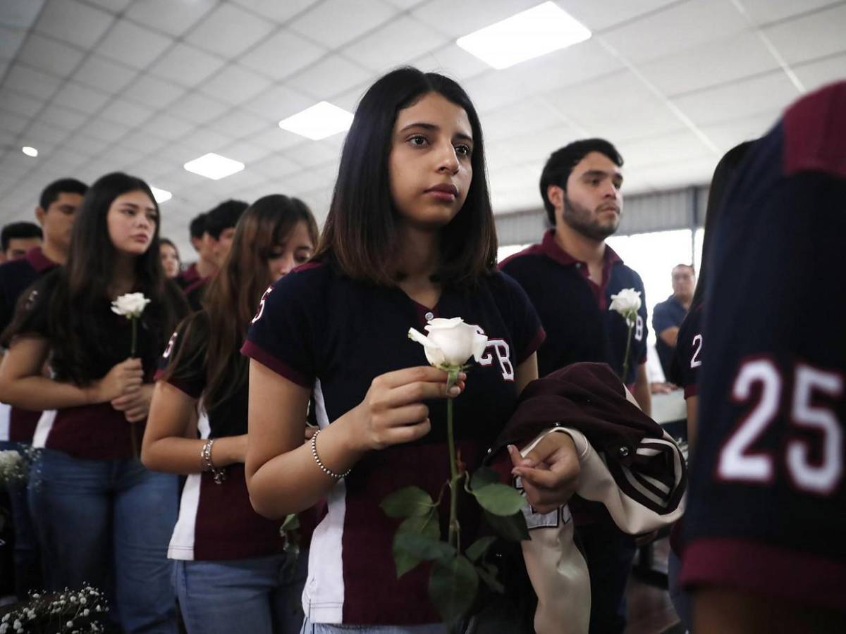 El último adiós al padre José María Chema Tojeira en El Salvador