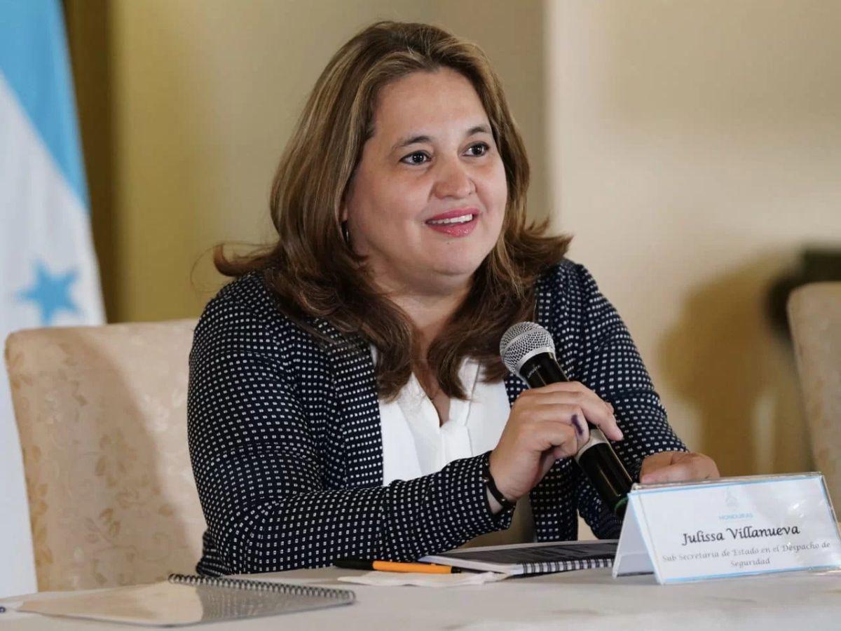 UNAH expone las razones del despido de Julissa Villanueva