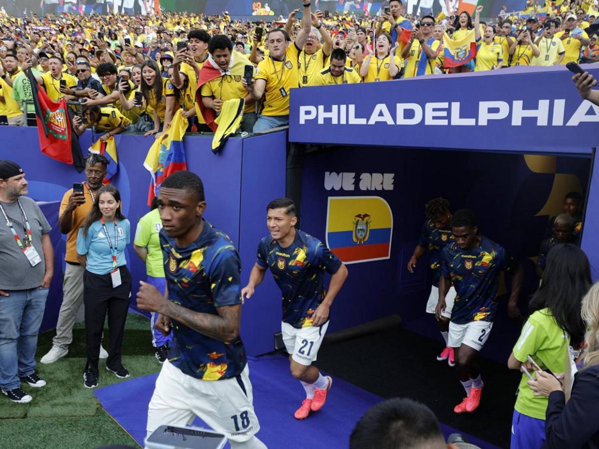 El amarillo se desborda en el Lincoln Financial Field por Costa de Marfil vs Ecuador