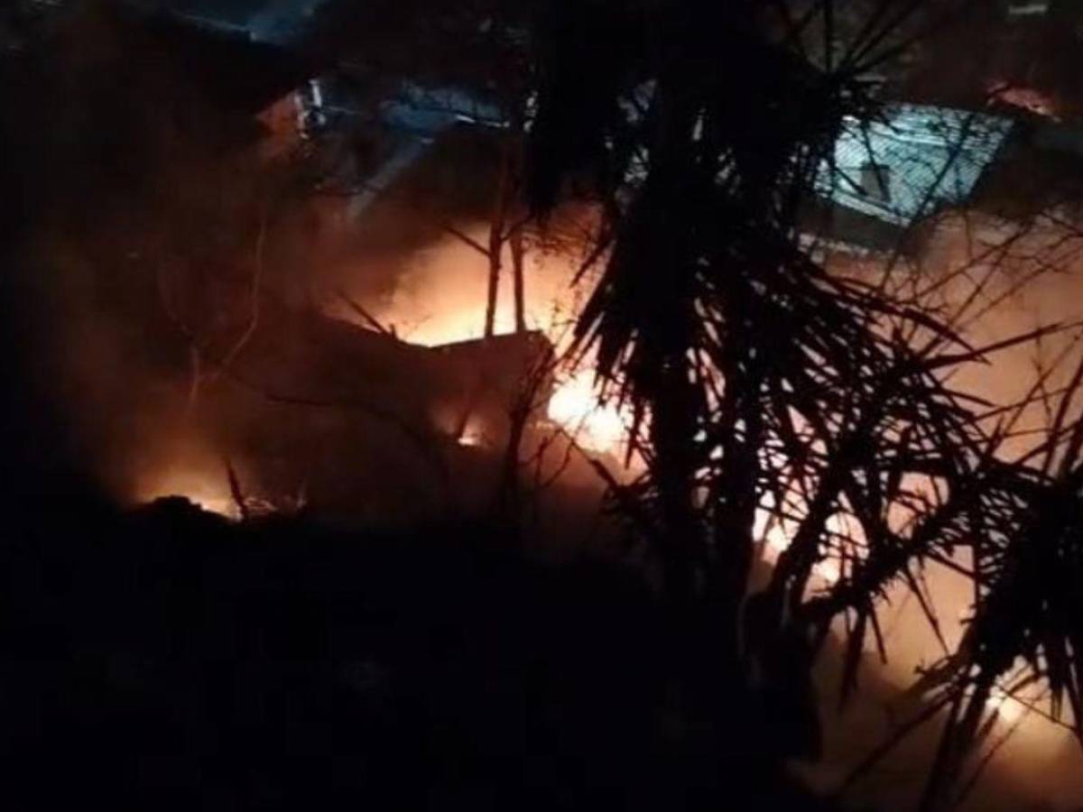 Incendio en barrio San Martín deja cuatro quemados; entre ellos dos adultos mayores
