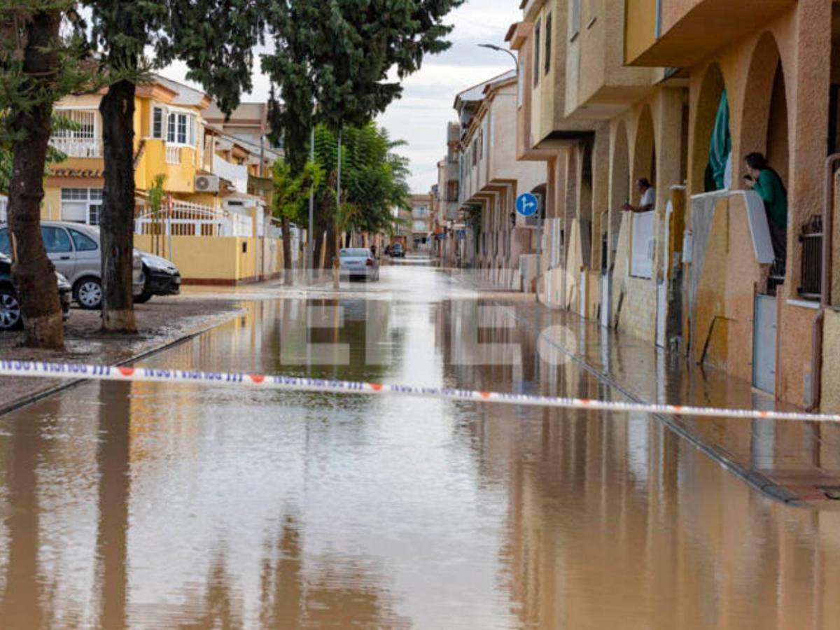 La DANA Alice causa inundaciones que dejan atrapadas a personas en vehículos y bajos