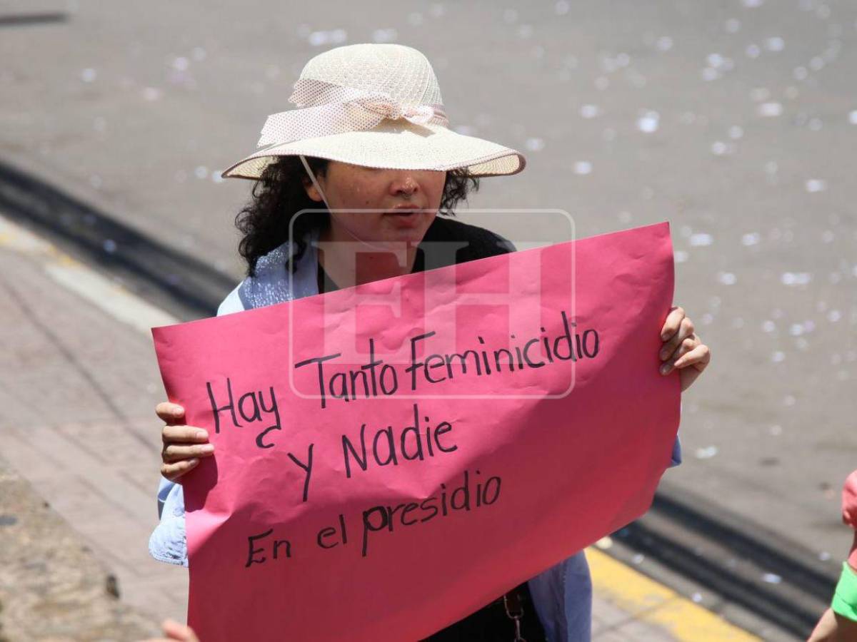 Marcha del 1 de mayo concluye con exigencias de reformas legales y electorales en la capital