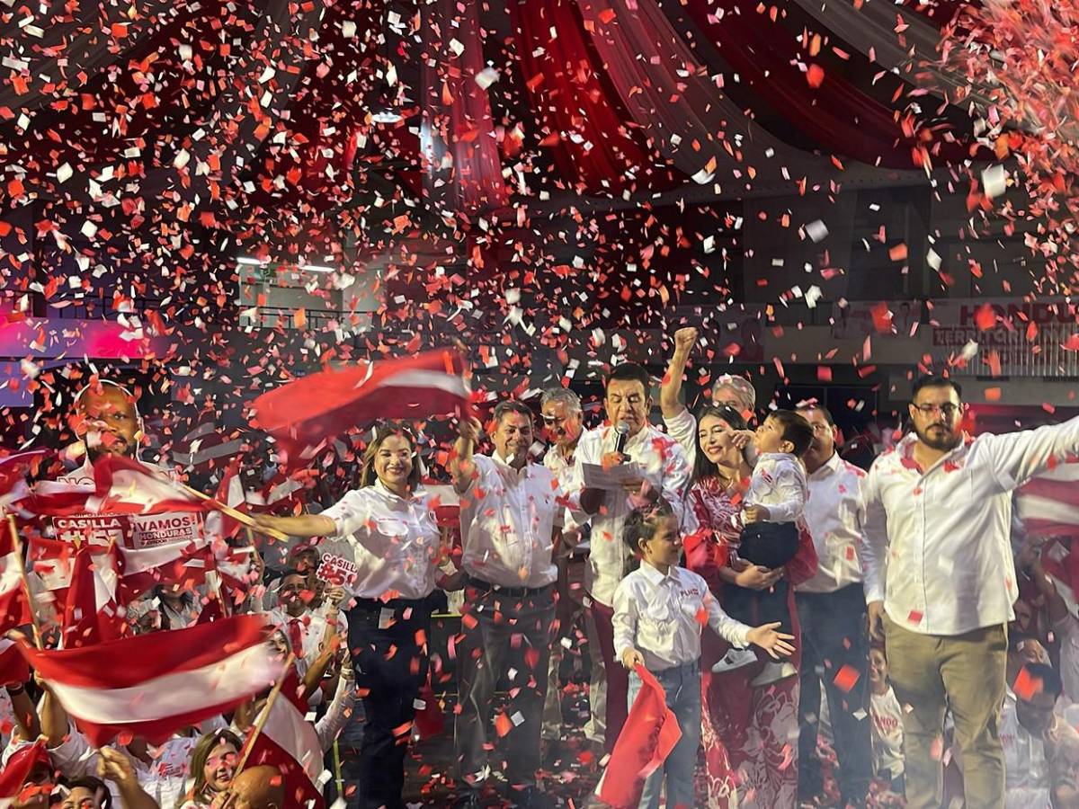 Unificar al PL y sacar al “familión” promete Salvador Nasralla en cierre de campaña