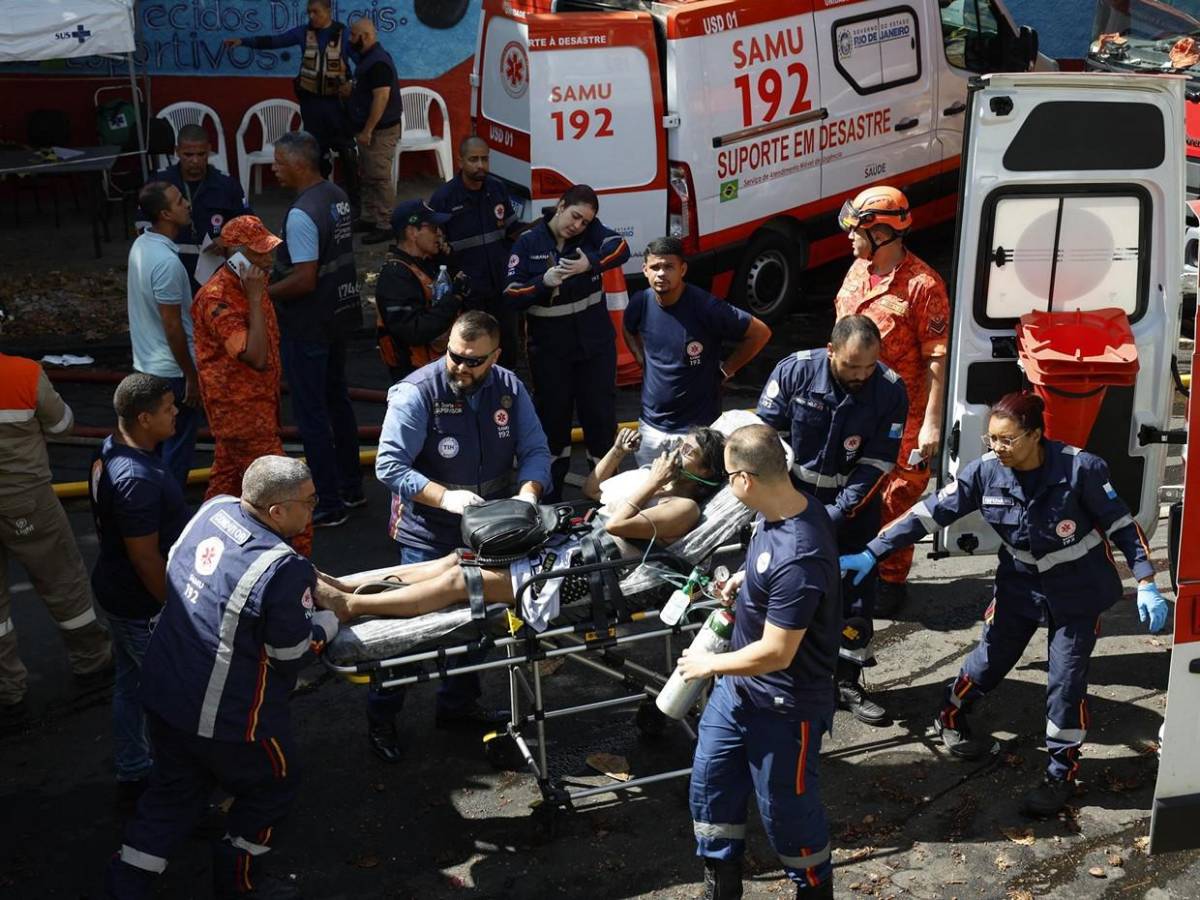 “Pedían auxilio desde ventanas”: incendio en fábrica de disfraces en Río de Janeiro