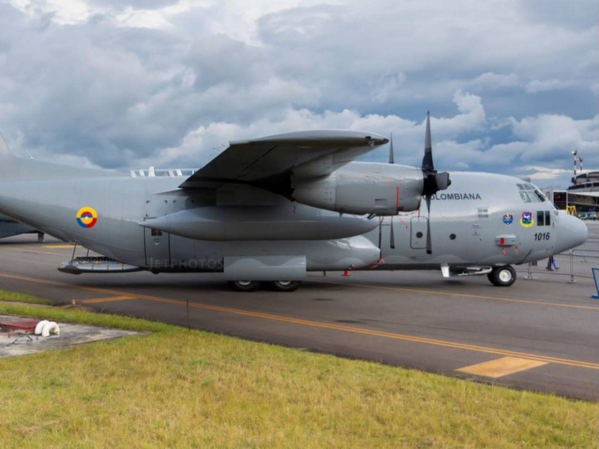 Hay 34 desaparecidos: accidente de avión en Colombia deja decenas de muertos y heridos