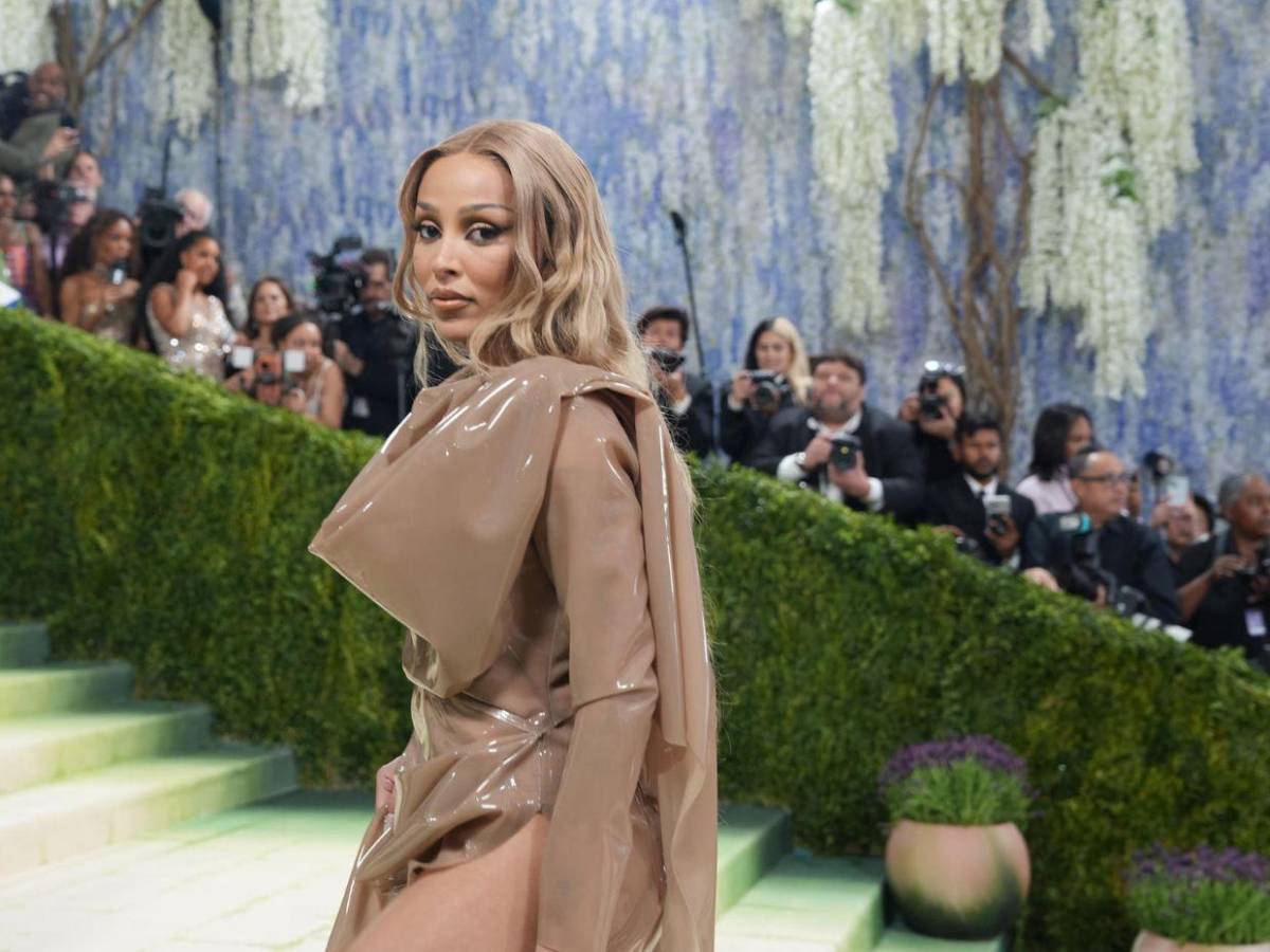 Cuerpos desnudos, ropa china y la moda draga de Sam Smith en la Met Gala 2026