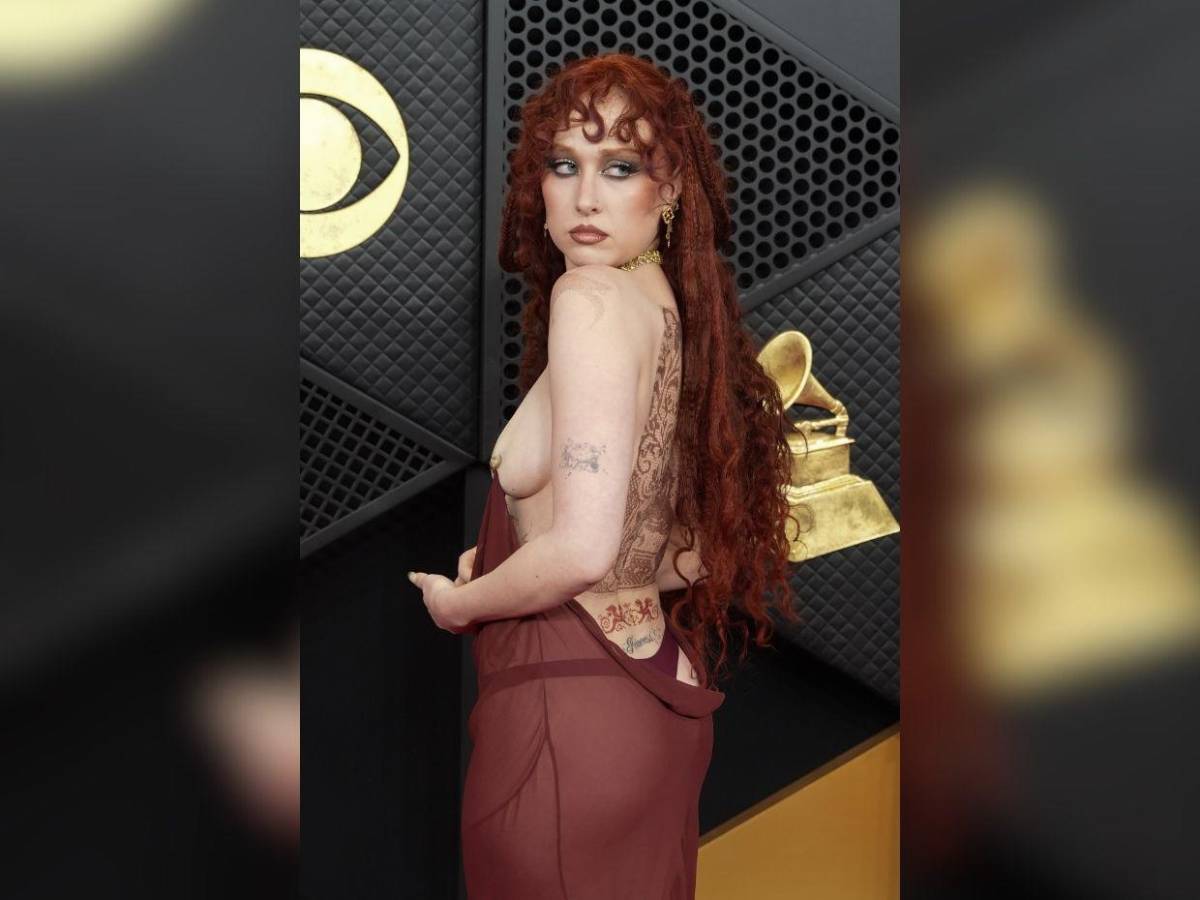 La respuesta de Chappell Roan a quienes criticaron su look en Grammys 2026