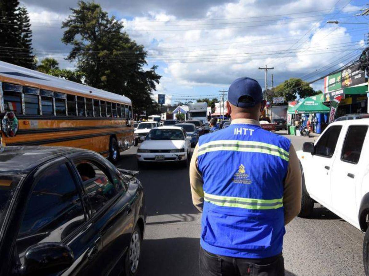 Sancionarán con multas de hasta 11 mil lempiras a transportistas que violen inspección