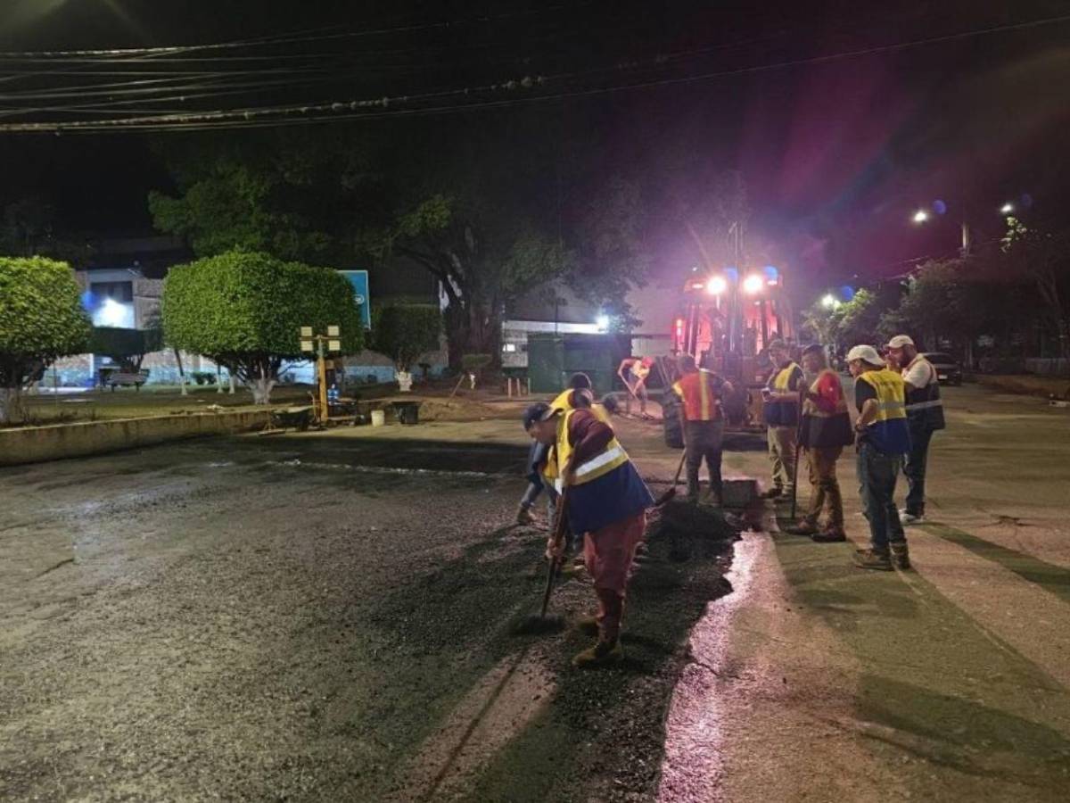 Avanzan trabajos en la Villa Olímpica: realizan mantenimiento, bacheo y pintura