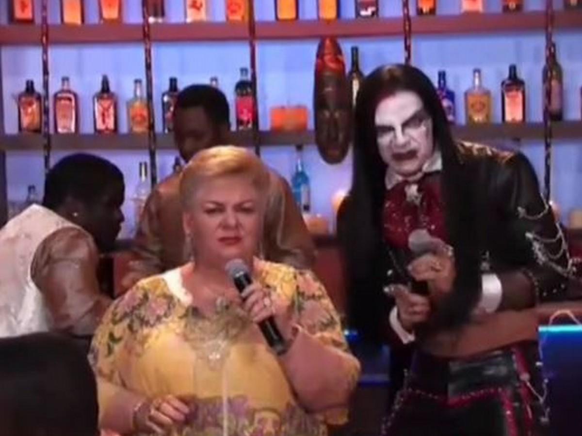 La original dedicatoria de Eugenio Derbez y Paquita la del Barrio a la Selección de México